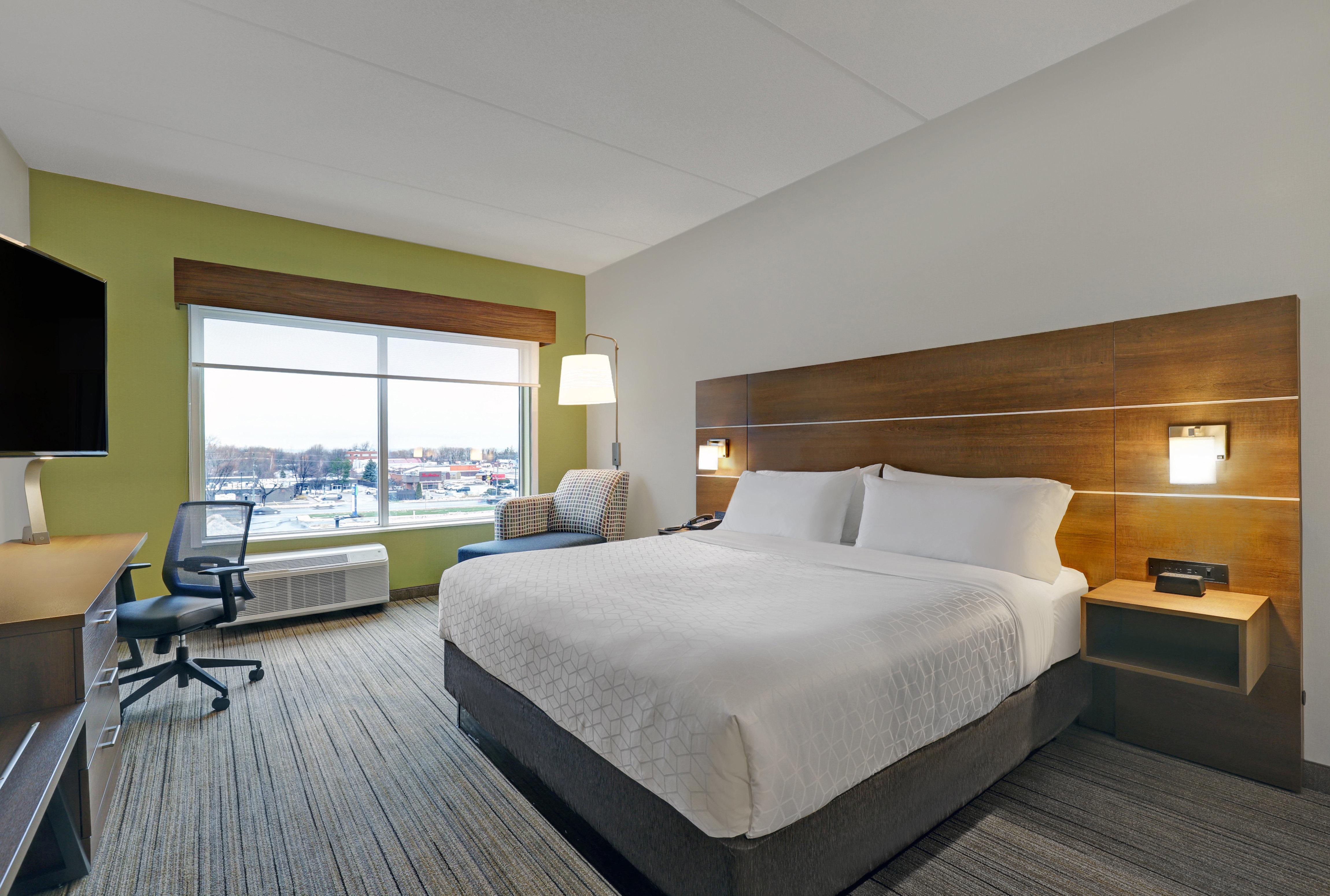 Holiday Inn Express & Suites - Колингууд Екстериор снимка